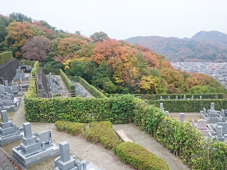 川西市公営霊園