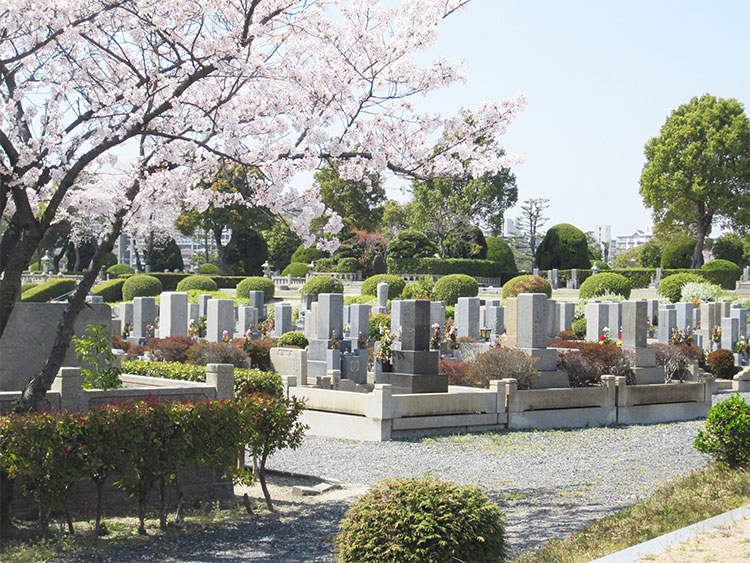 大阪市設 服部霊園