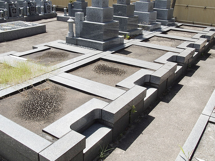 泰聖寺聖苑墓地