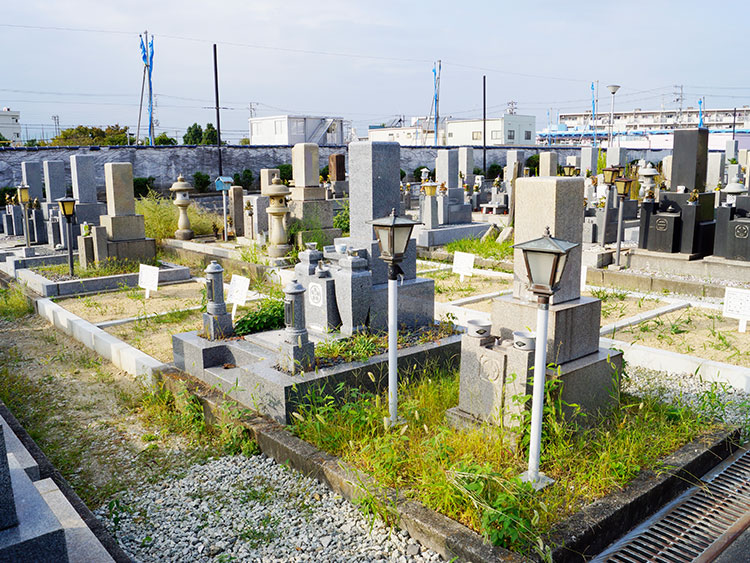 八尾市立　安中墓地