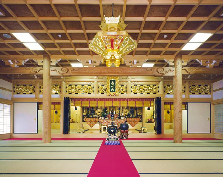 西栄寺の納骨堂