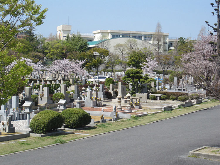 大阪市設 服部霊園