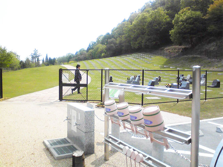 宝塚市営 宝塚すみれ墓苑