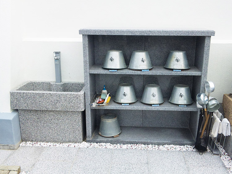 最勝寺境内墓地